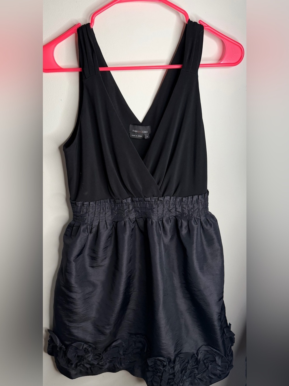 Max & Cleo Black V-Neck Dress